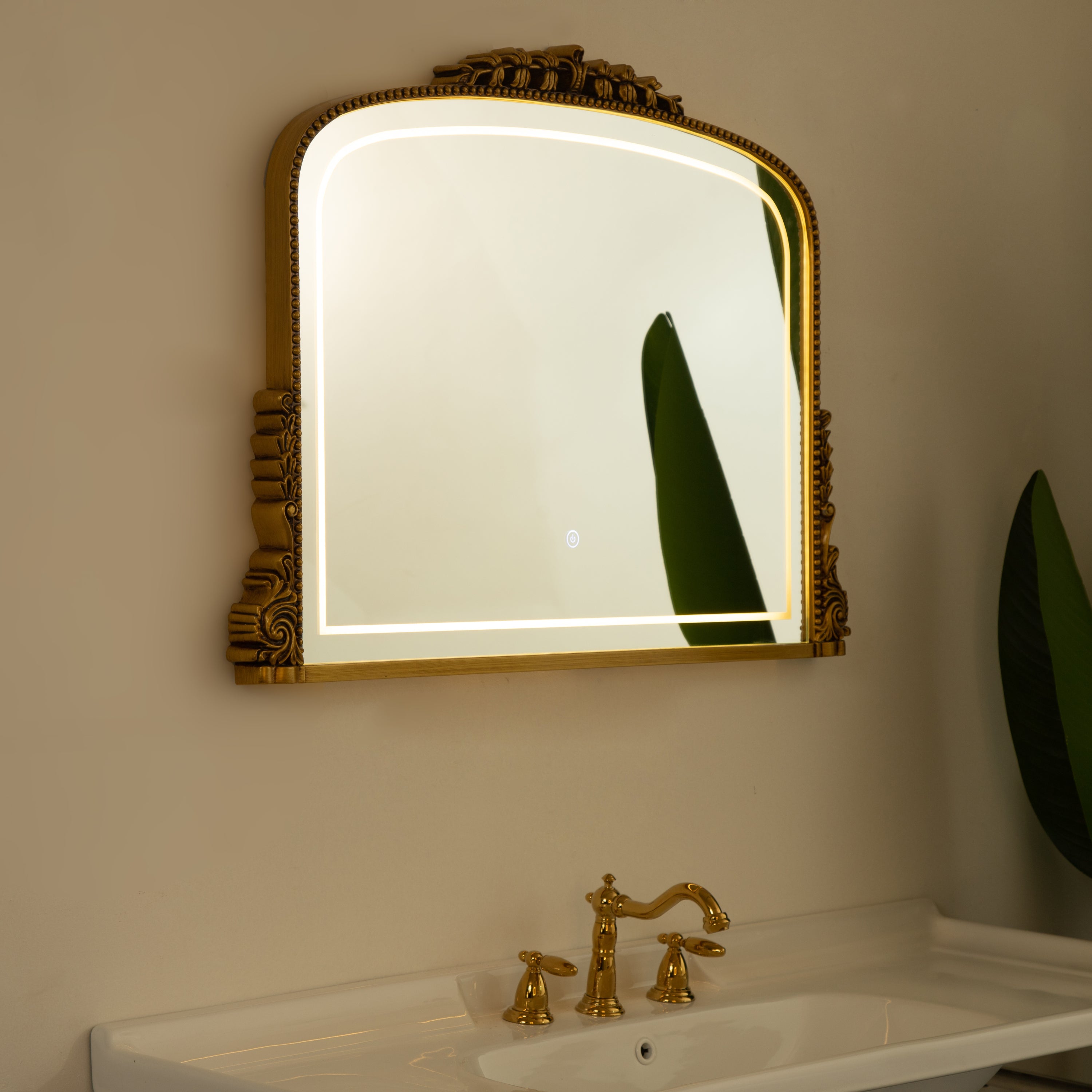Irregular Wall Mirror – Vintage PU Frame Silver 35.04" x 1.77" for
