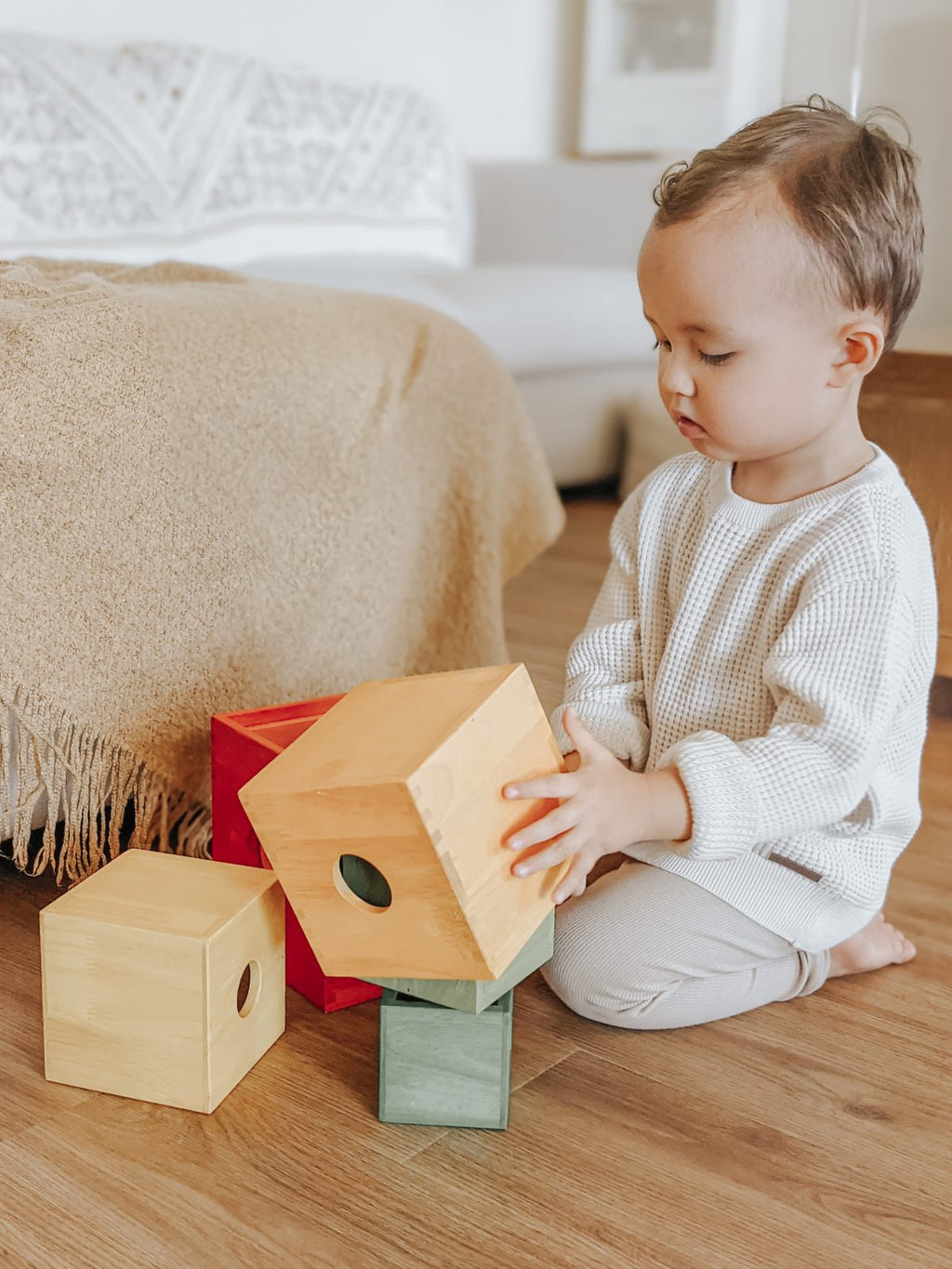 QToys Australia (USA) Rainbow Nesting Boxes